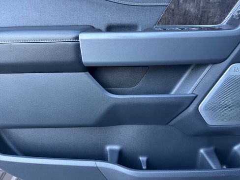 Used 2021 Ford F150 Lariat w/ Equipment Group 502A High image 11