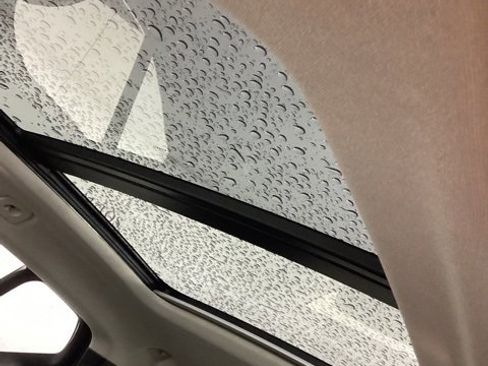 Used 2022 Volvo XC40 T5 Inscription w/ Climate Package image 13