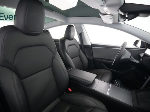 Used 2025 Tesla Model 3 Long Range RWD image 23
