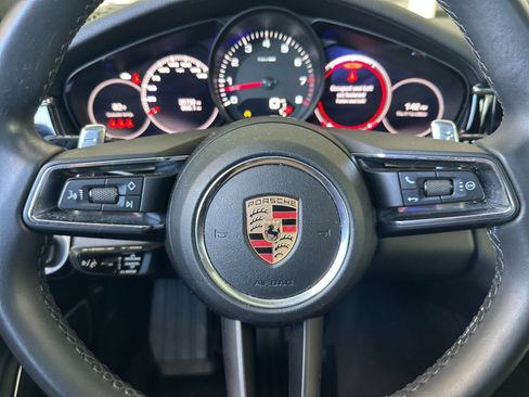 Used 2023 Porsche Panamera image 21