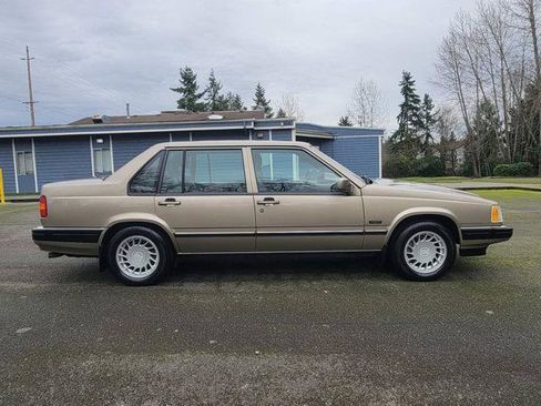 Used 1994 Volvo 960 Sedan image 5