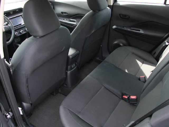 Certified 2025 Nissan Kicks Play S FWD image 24