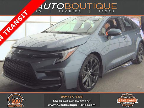 Used 2025 Toyota Corolla SE image 1