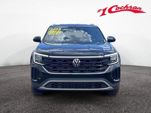 Used 2025 Volkswagen Atlas Cross Sport SE FWD image 12