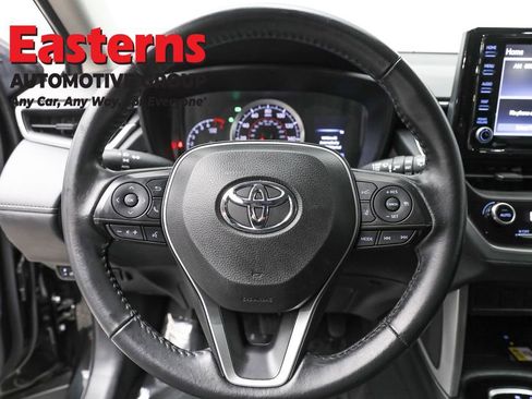 Used 2022 Toyota Corolla Cross LE image 10