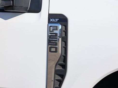 Used 2024 Ford F250 XLT w/ FX4 Off-Road Package image 10