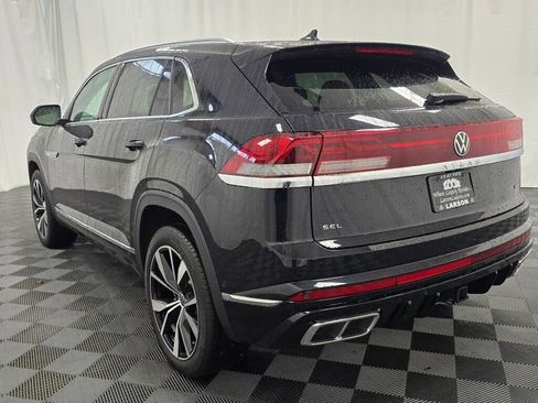 Used 2024 Volkswagen Atlas Cross Sport SEL Premium R-Line image 4