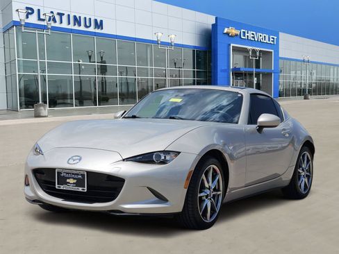 Used 2022 MAZDA MX-5 Miata RF Grand Touring RWD image 2