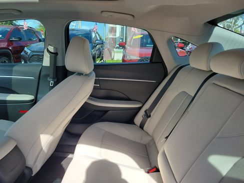 Used 2024 Hyundai Sonata SEL w/ Convenience Package FWD image 13
