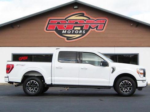 Used 2021 Ford F150 XLT w/ Equipment Group 301A Mid image 3