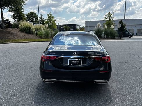 Certified 2022 Mercedes-Benz S 580 4MATIC Sedan image 7