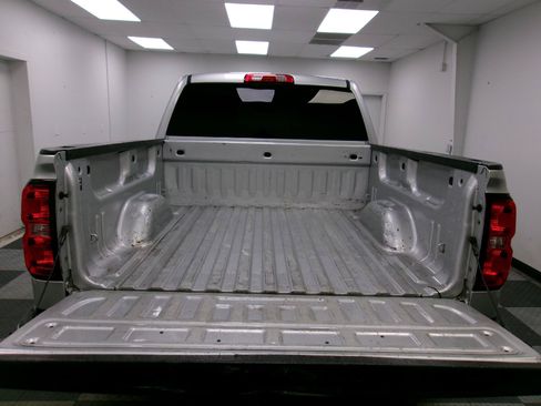 Used 2017 Chevrolet Silverado 1500 LT w/ Trailering Package AWD/4WD image 10