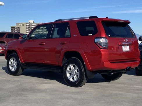 Certified 2024 Toyota 4Runner SR5 Premium image 5