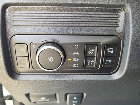 New 2025 Ford F250 Platinum image 14