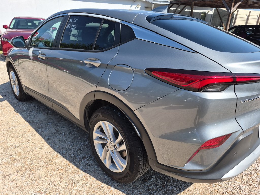 Used 2026 Buick Envista Preferred FWD image 2