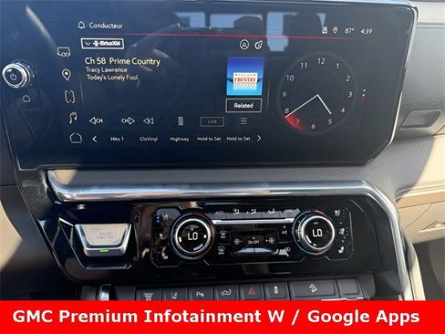 Used 2024 GMC Sierra 3500 Denali w/ Denali Reserve Package image 17