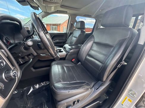 Used 2018 GMC Sierra 2500 Denali w/ Duramax Plus Package image 11