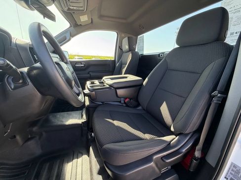 Used 2025 Chevrolet Silverado 1500 W/T RWD image 13