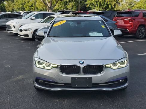 Used 2016 BMW 328i xDrive Sedan AWD/4WD image 8