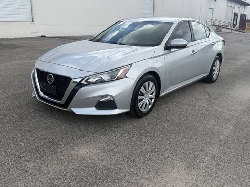 Used 2019 Nissan Altima 2.5 S FWD image 3