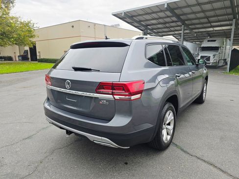 Used 2018 Volkswagen Atlas Launch Edition image 8