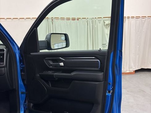 New 2026 RAM 1500 4x4 Crew Cab image 34