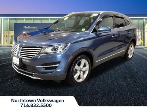 Used 2018 Lincoln MKC Premiere image 1