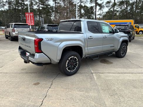 New 2026 Toyota Tacoma TRD Sport image 7