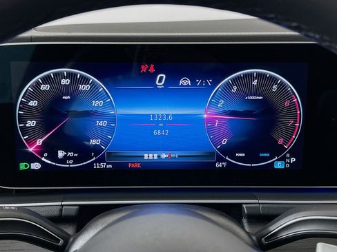 Used 2025 Mercedes-Benz GLE 450 4MATIC Coupe image 13