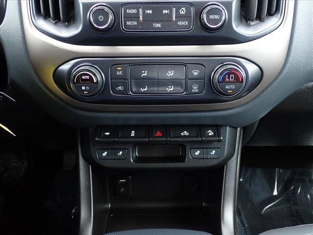 Used 2018 Chevrolet Colorado Z71 AWD/4WD image 17