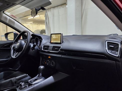 Used 2016 MAZDA MAZDA3 i Sport w/ Preferred Equipment Package FWD image 21