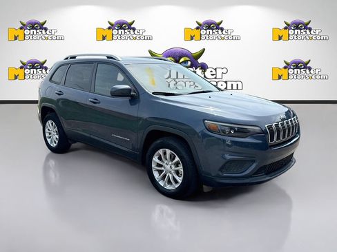 Used 2021 Jeep Cherokee Latitude AWD/4WD image 3