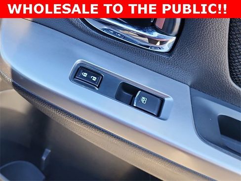 Used 2017 Subaru Crosstrek 2.0i Premium image 18