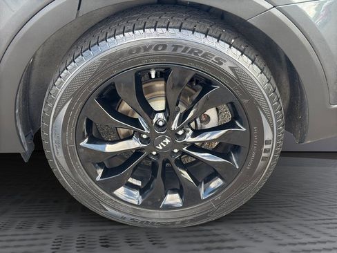 Used 2020 Kia Sorento EX image 27
