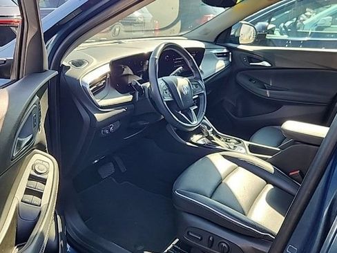 Used 2024 Buick Encore GX Avenir w/ Avenir Technology Package FWD image 3