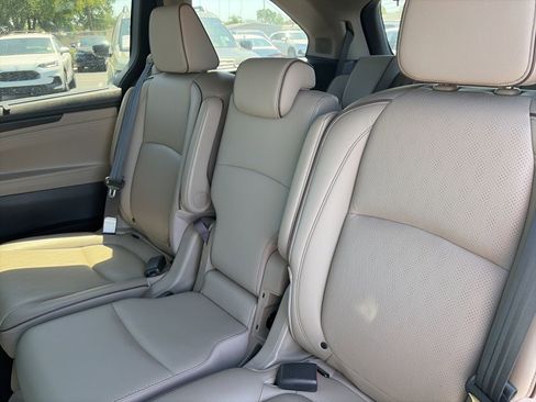 Used 2021 Honda Odyssey Elite image 9