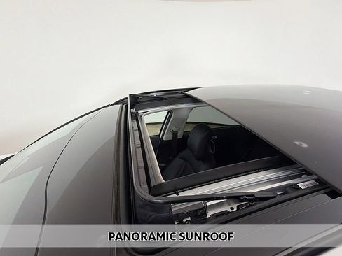 Used 2025 Kia Sportage EX w/ Premium Package AWD/4WD image 4