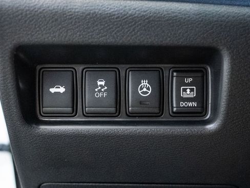 Used 2017 Nissan Maxima Platinum w/ Medallion Package image 25