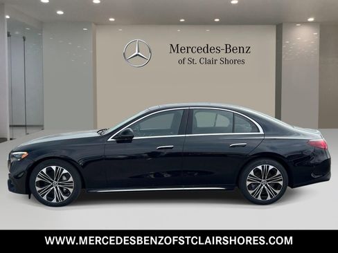 New 2026 Mercedes-Benz E 350 4MATIC Sedan image 2