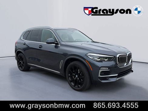 Used 2021 BMW X5 xDrive40i w/ Premium Package 2 AWD/4WD image 1