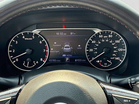 Used 2024 Nissan Altima 2.5 SR FWD image 26
