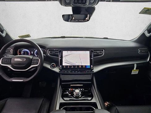 New 2026 Jeep Grand Wagoneer L Limited w/ Premium Group II image 15