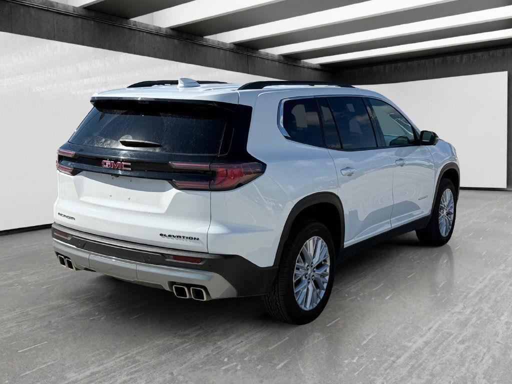 Used 2026 GMC Acadia Elevation w/ Elevation Premium Package FWD image 5