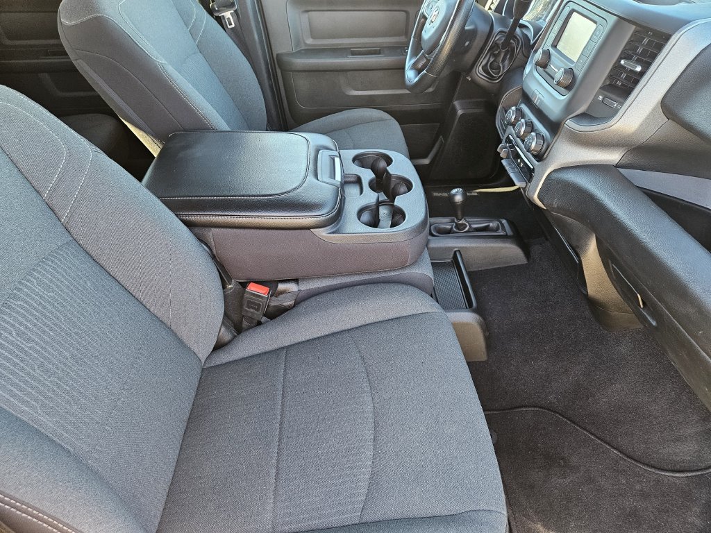Used 2024 RAM 2500 Tradesman w/ Chrome Appearance Group AWD/4WD image 14