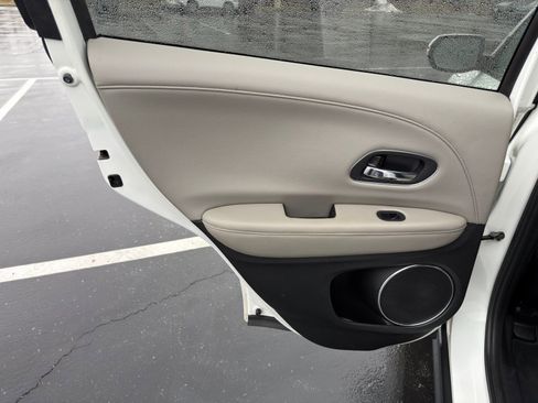 Used 2017 Honda HR-V EX-L image 26