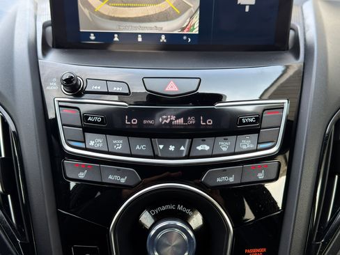 Used 2025 Acura RDX SH-AWD image 38