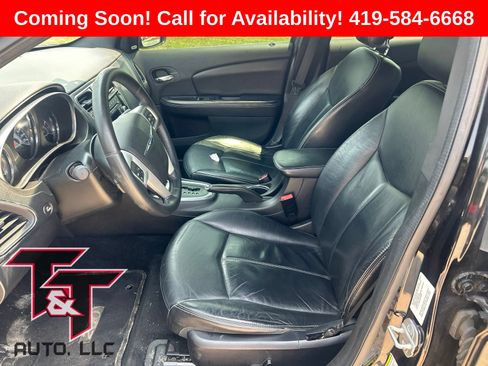 Used 2013 Chrysler 200 Limited FWD image 6