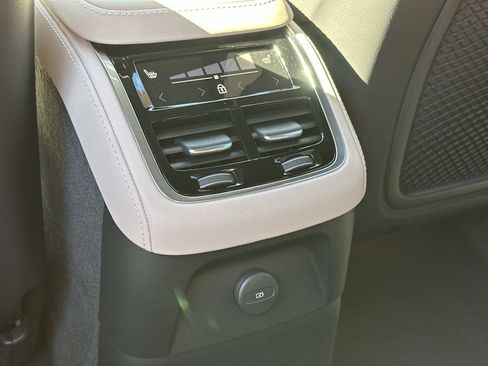 New 2026 Volvo XC90 T8 Plus w/ Protection Package Premier image 10