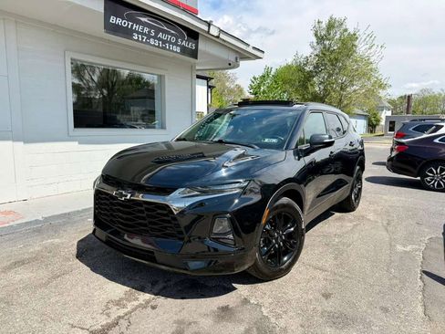 Used 2021 Chevrolet Blazer LT w/ Midnight/Sport Edition image 2