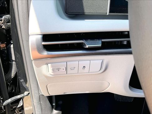 Used 2025 Hyundai Tucson SEL FWD image 32